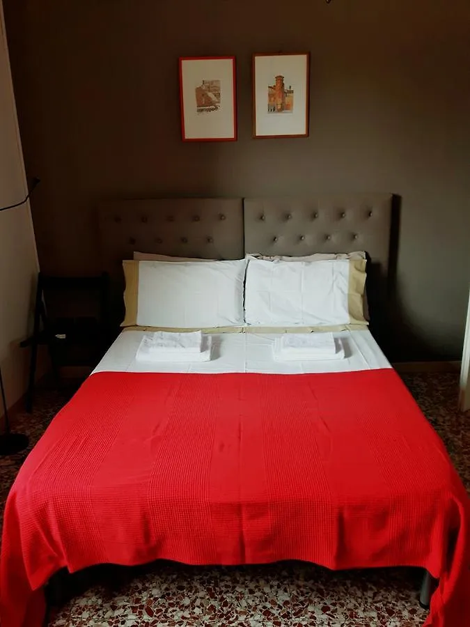 *** Bed & Breakfast L.T. Schneider B&B Bologna Italia